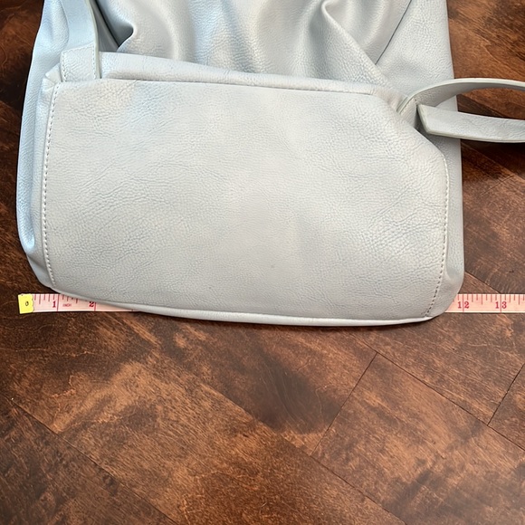 American Eagle Satchel/backpack style bag - Picture 5 of 7